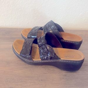 Womens Clark’s wedge sandals size 10